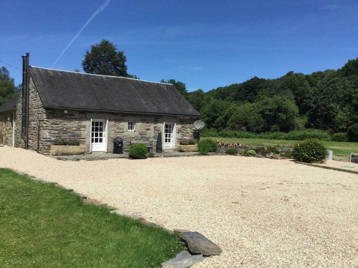 Gite Moulin Du Squiriou Berrien Exterior foto